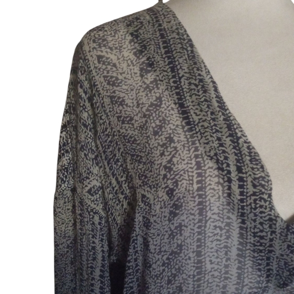 Language 100% Silk Blue Ombre Boho Printed Roll Tab Long Sleeve Blouse Medium - Picture 4 of 9